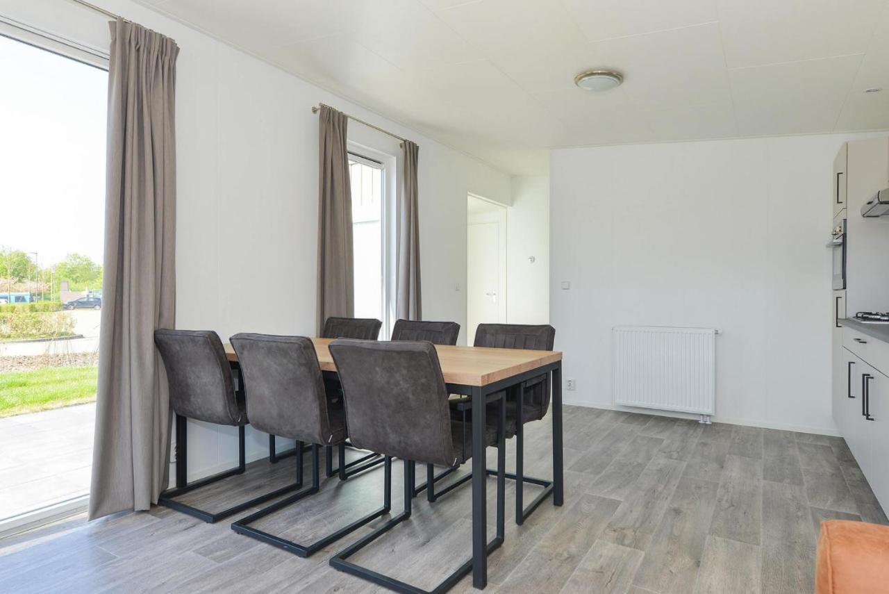 Hart van Zeeland Heinkenszand Buitenkant foto
